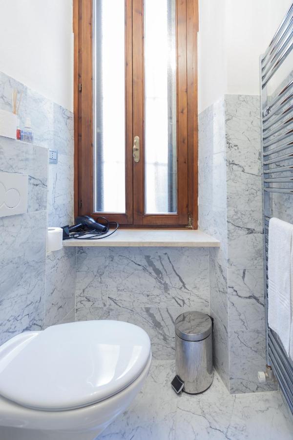 Apartamento Residenza Principe Amedeo Verona Exterior foto