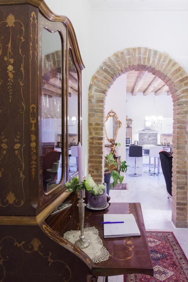 Apartamento Residenza Principe Amedeo Verona Exterior foto