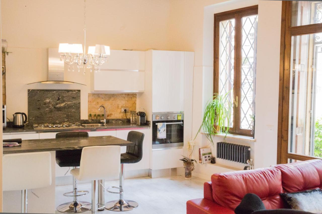 Apartamento Residenza Principe Amedeo Verona Exterior foto