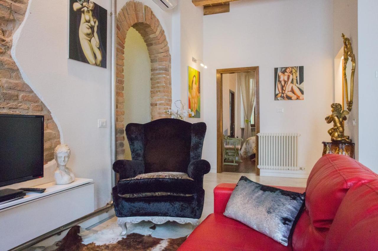 Apartamento Residenza Principe Amedeo Verona Exterior foto